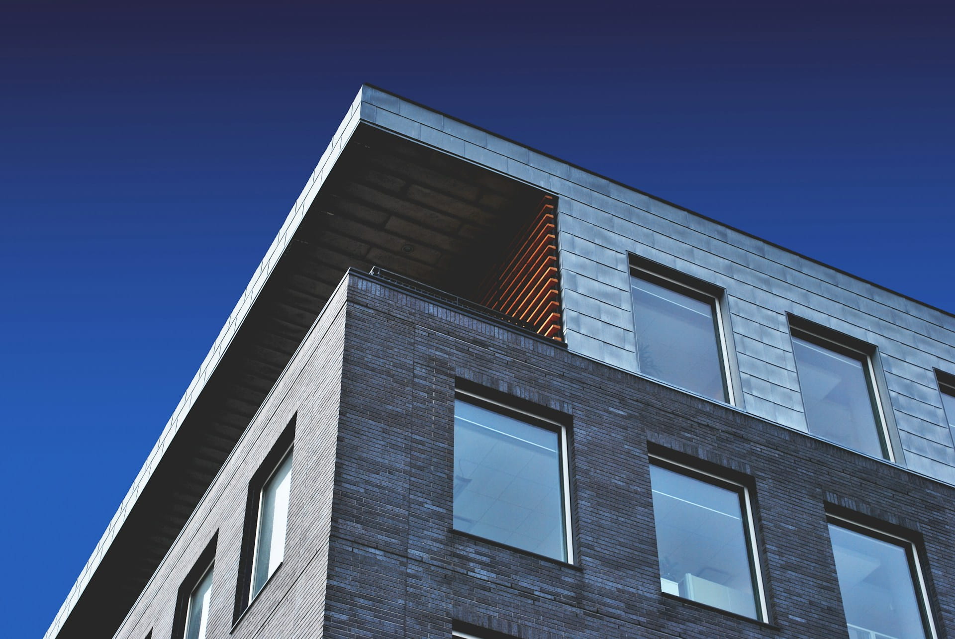 Cross-Border Real Estate Strategies for Multi-Generational Families
